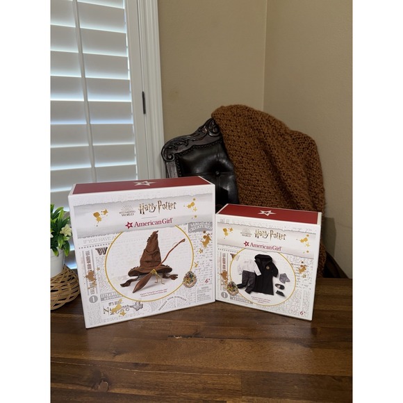 American Girl Harry Potter Hogwarts Uniform And Sorting Hat Nimbus 2000 NIB - Picture 6 of 9